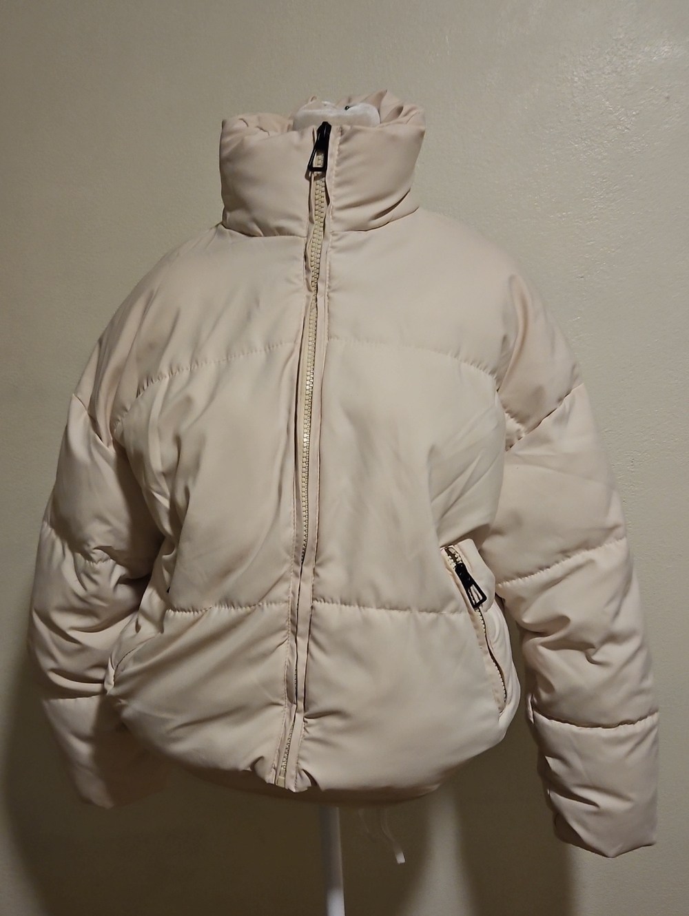 Zara Outerwear BrandWomen’s Puffer Jacket - Cream High Collar XS